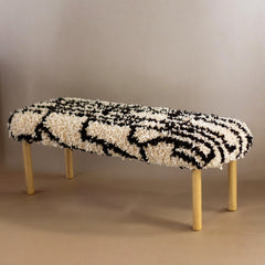 Banca Senderos by Diego Olivero Studio