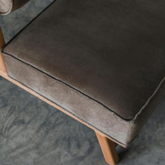 Yoya Chair by Chimiyu