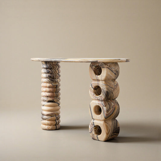 Lucrecia Console by Studio Ayres