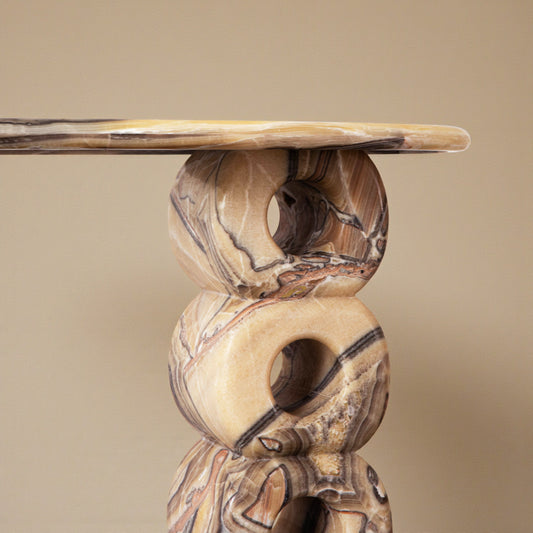 Lucrecia Console by Studio Ayres